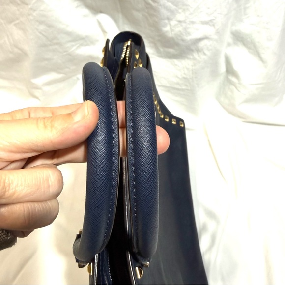 Michael Kors Selma Leather Navy Blue Gold Studded Satchel Handbag Tote XL $428 - Picture 4 of 13